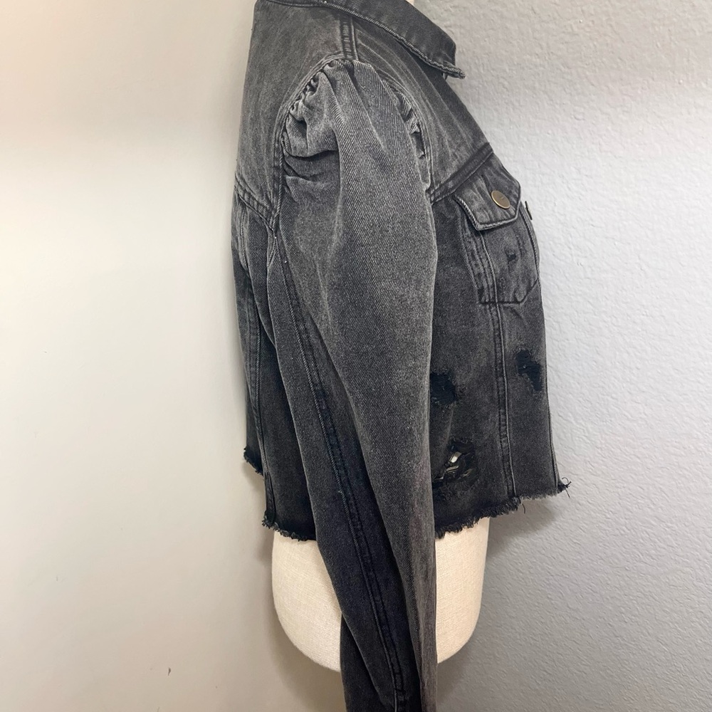 Womens Forever 21 Distressed cropped Denim Jacket - Picture 3 of 8